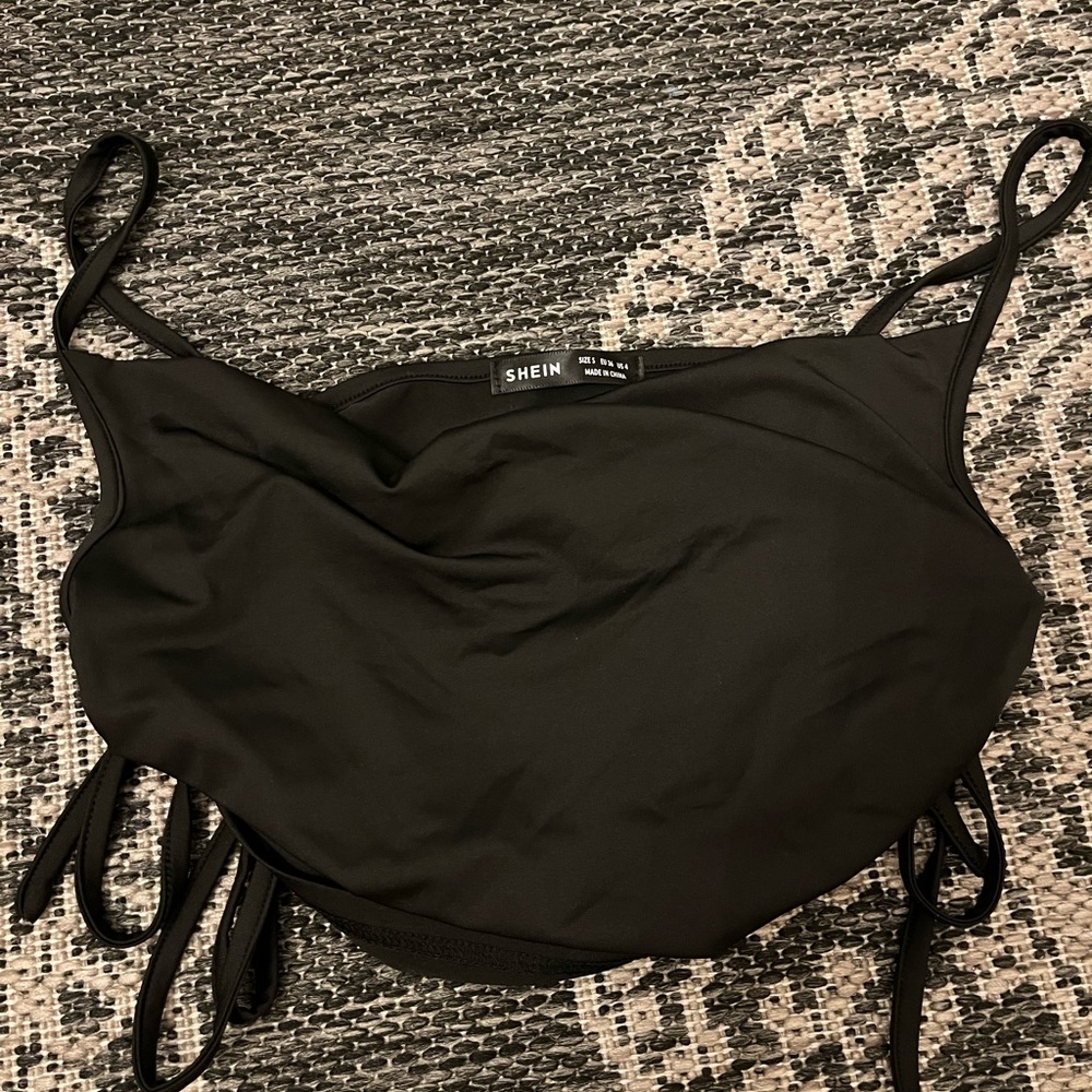 black going out top